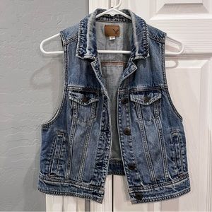 American Eagle Denim Vest